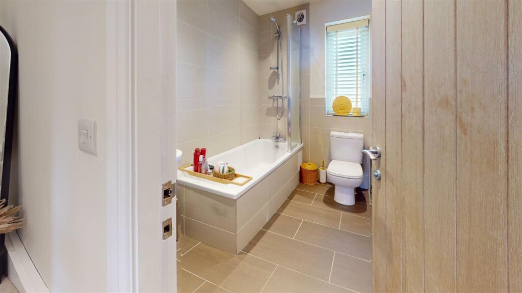 Moor-View-Bathroom.jpg