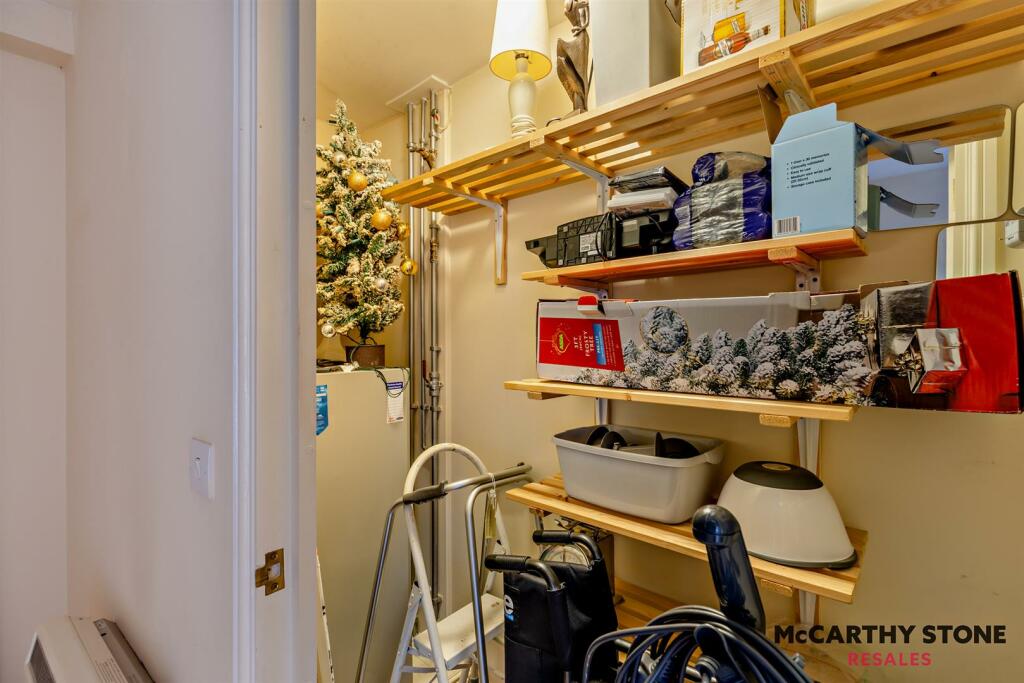 Storage cupboard