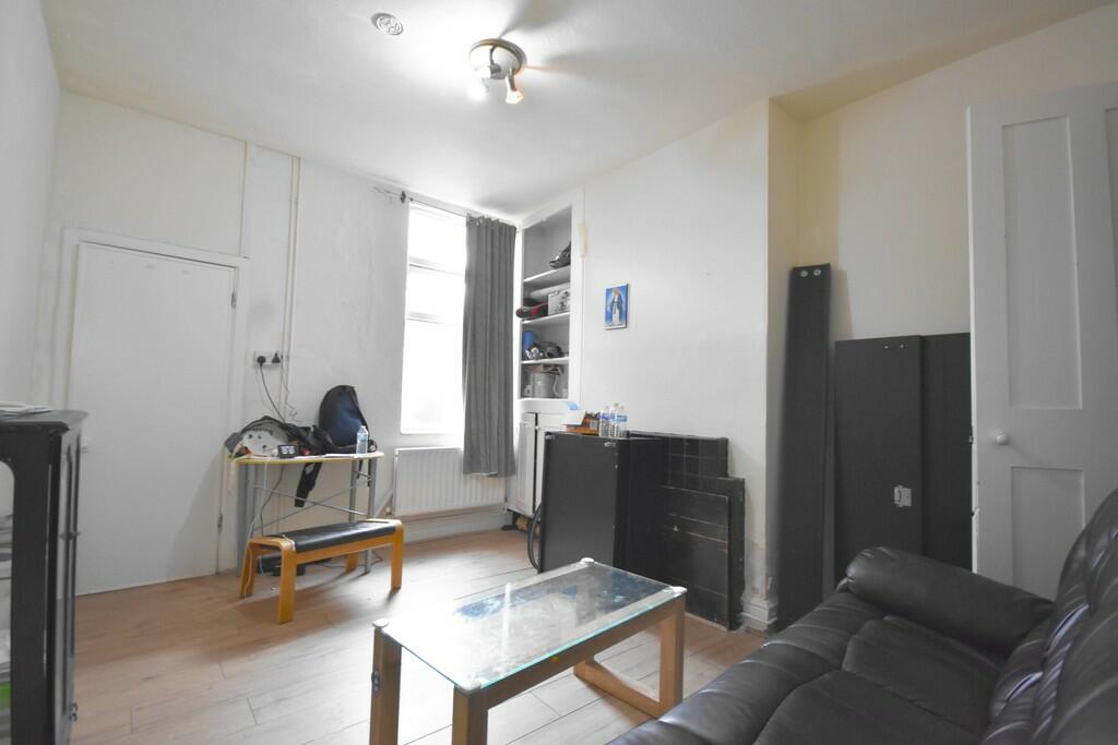 Dining Room-min