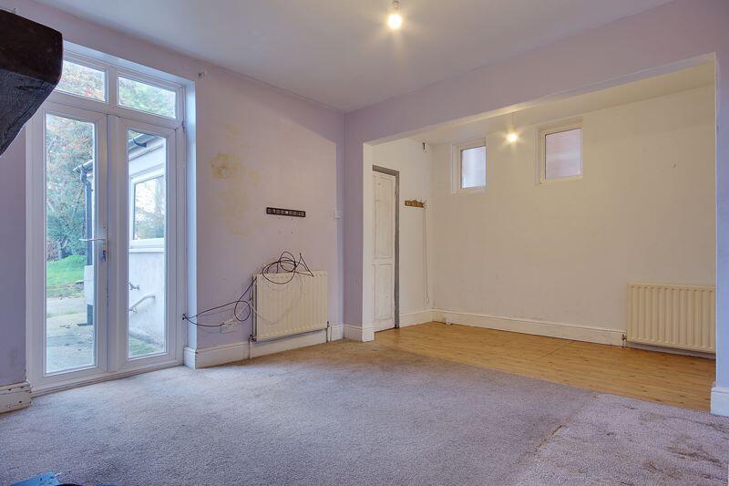 Section Reception/Dining Room