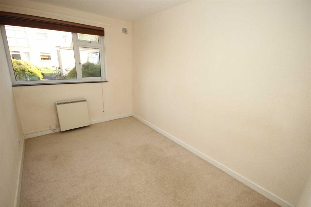 Bedroom 2.jpg
