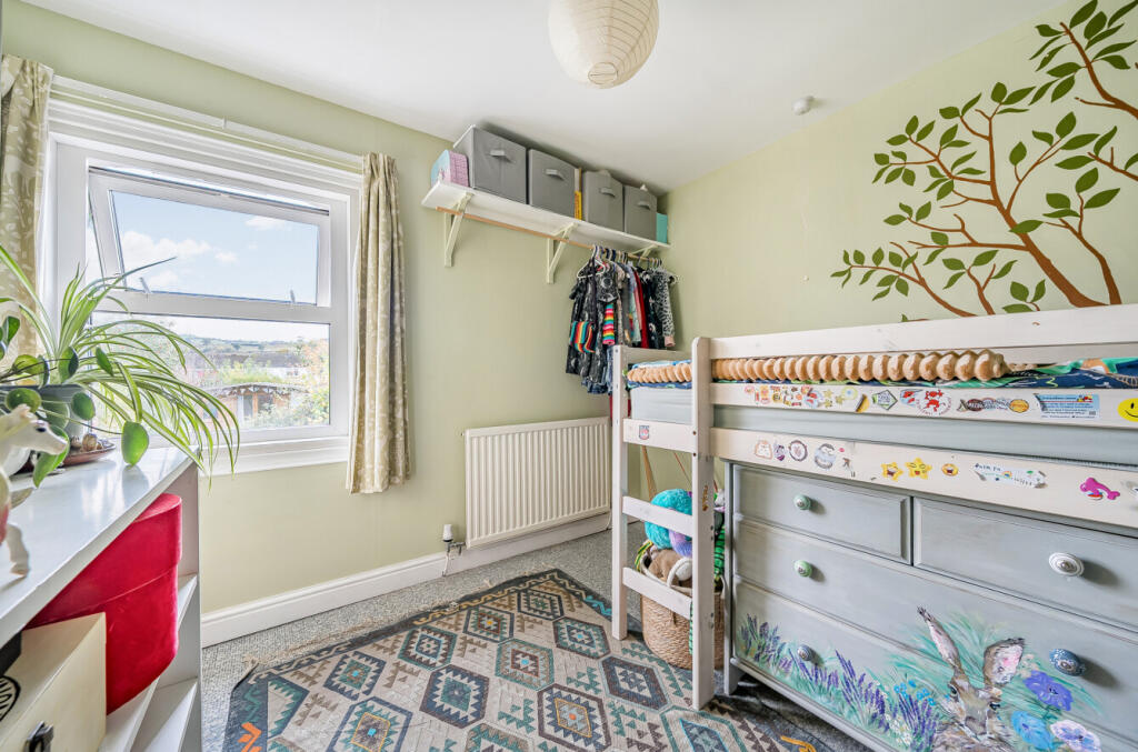 1370330-17-68f7e3...