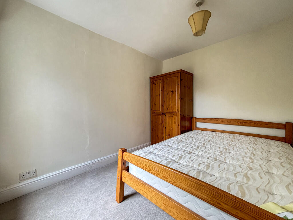 Rear Bedroom (2)