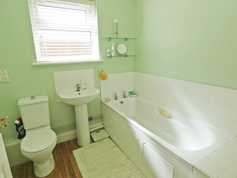 2270bathroom.jpg