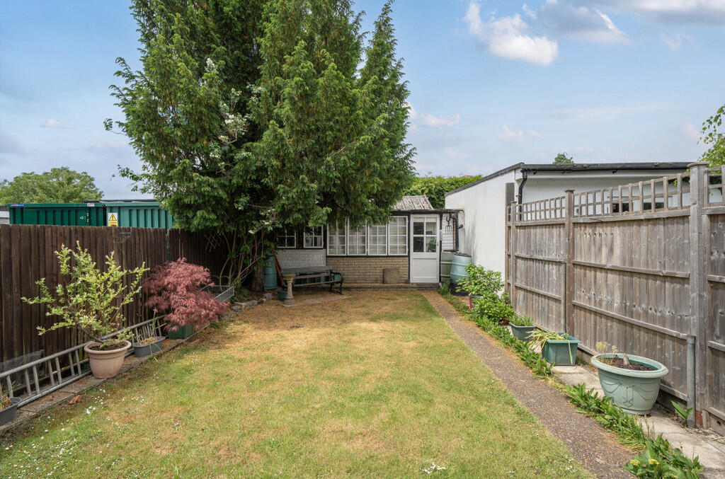 1296212-3-6836fed...