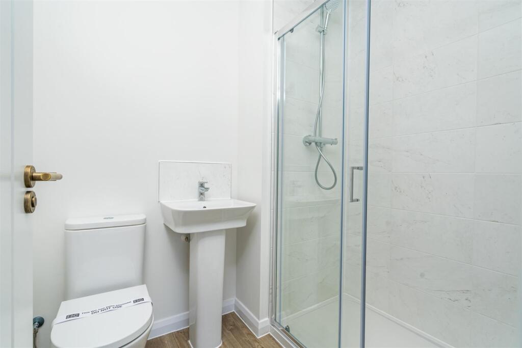 36 Sivewright Way, Cirencester_11.jpg