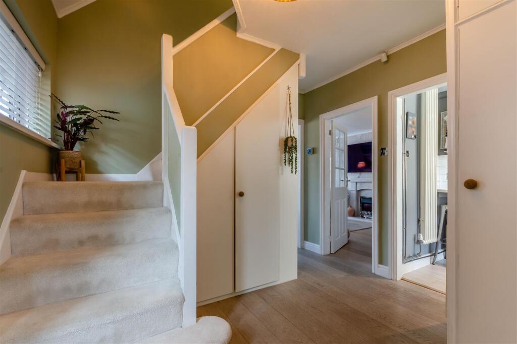 8642414-interior19.jpg