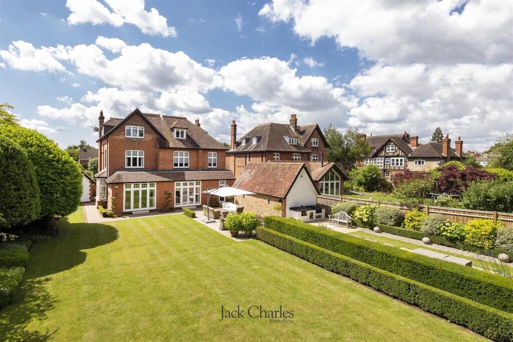 5 Yardley Park Rd, TN9 1NE 031.jpg