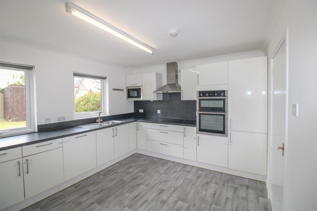 KITCHEN-DINER (2)-2.jpg