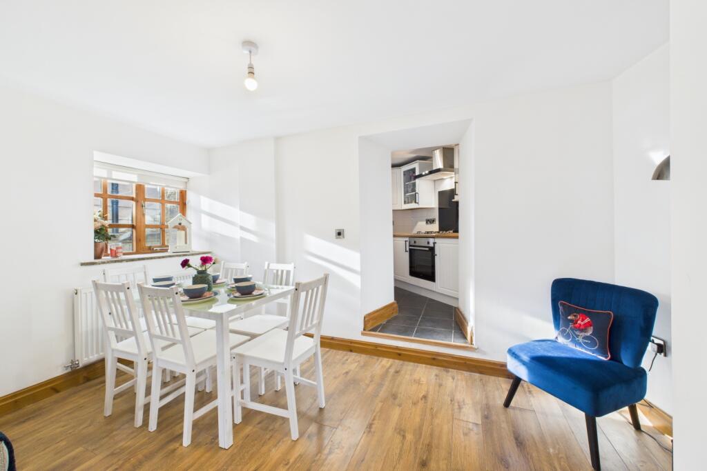 Living Area Dining
