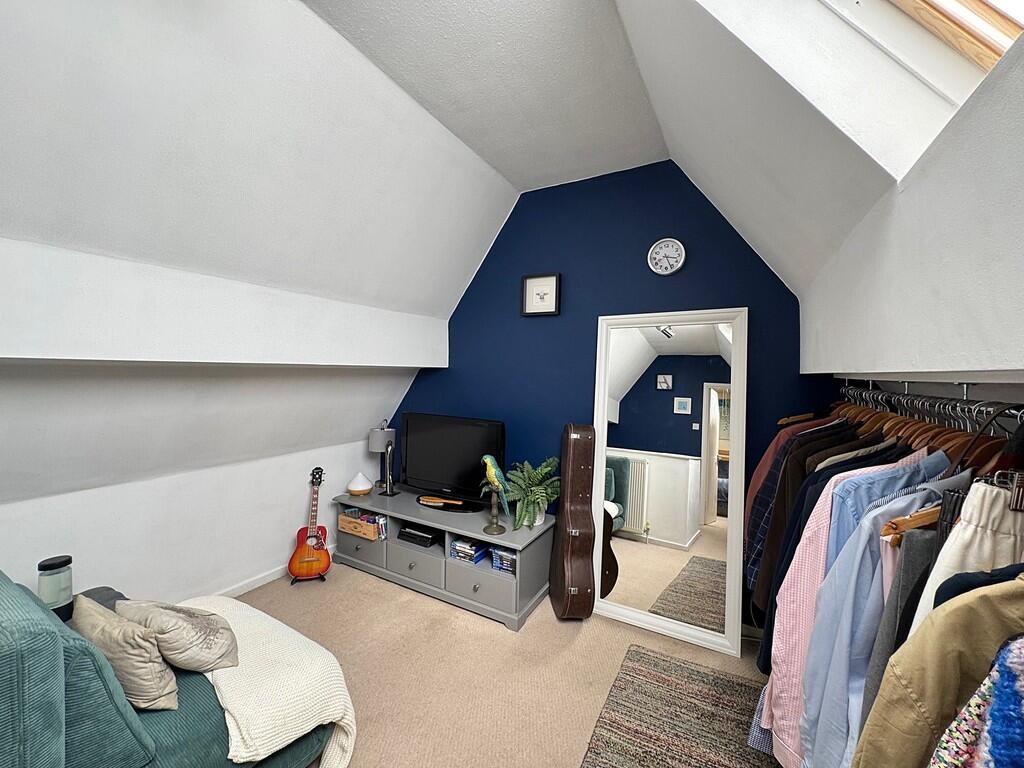 Dressing Room or ...