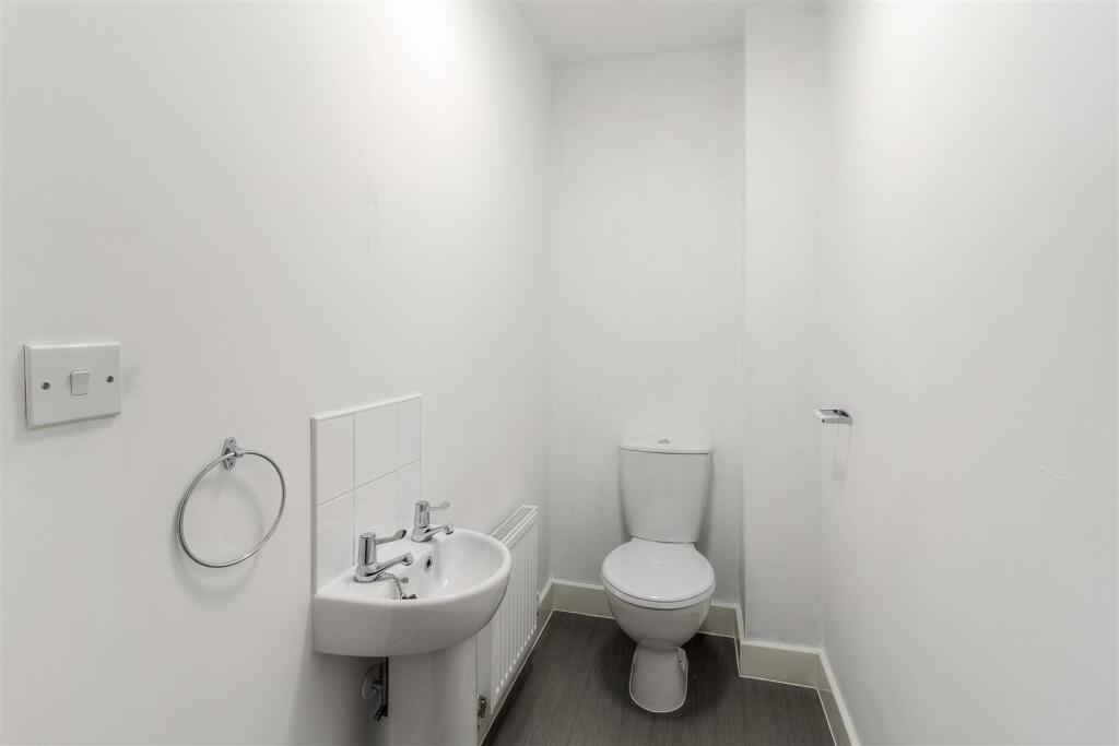 Cloakroom/WC