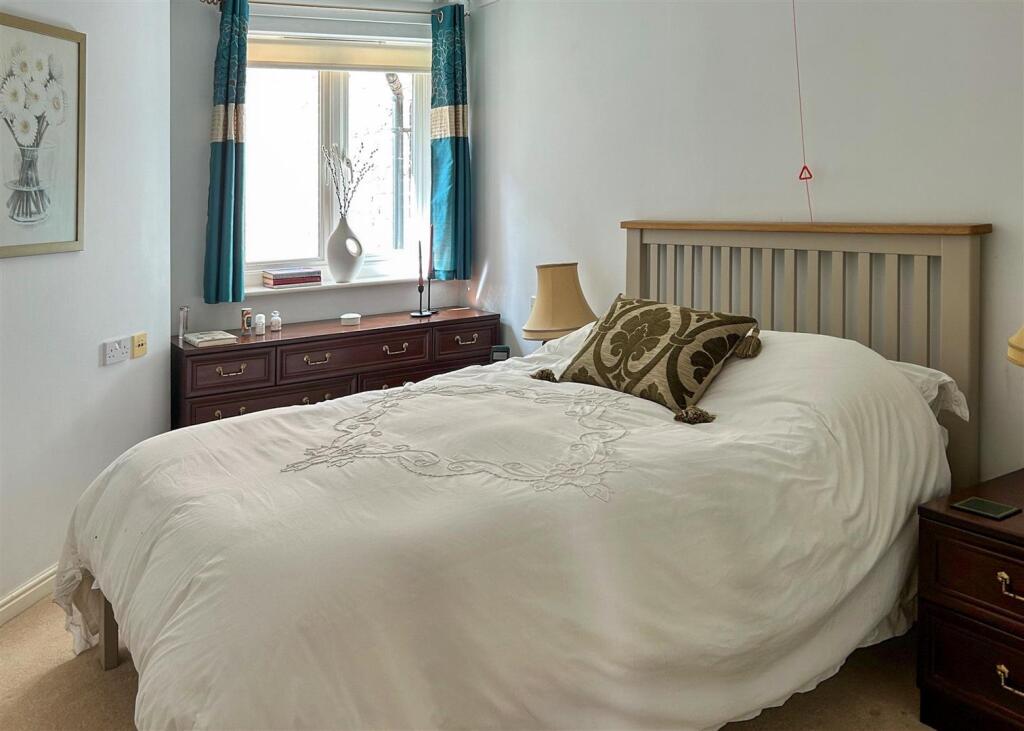 30 Lavington Court-09.jpg