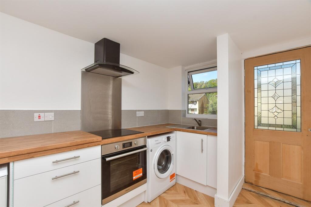 Annex With Cloakroom