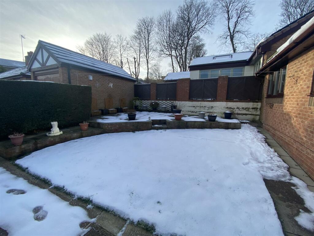 Bramleys Estate Agents - Spring Bank Drive - Mirfi