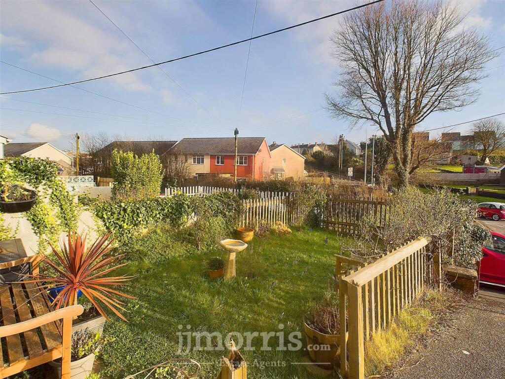 CAM02121G0-PR0125-STILL004.jpg