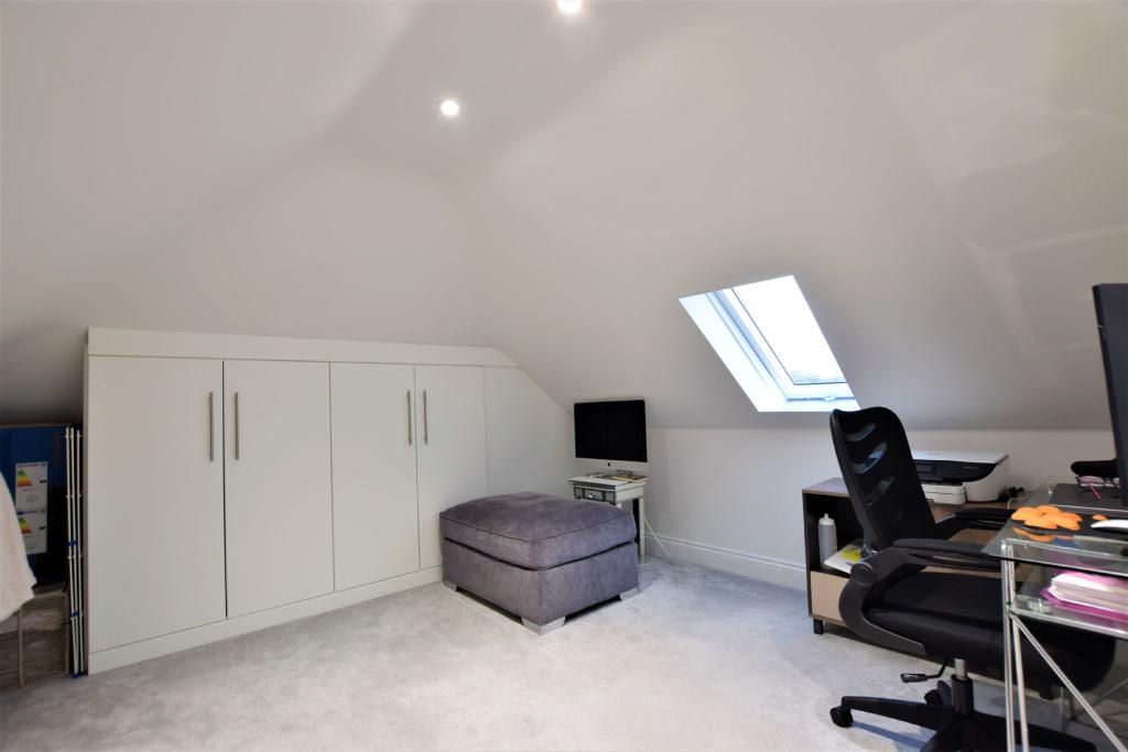 LOFT ROOM ONE