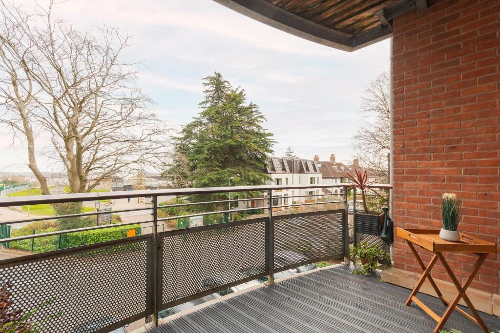 0G4ARD - Balcony C.jpg