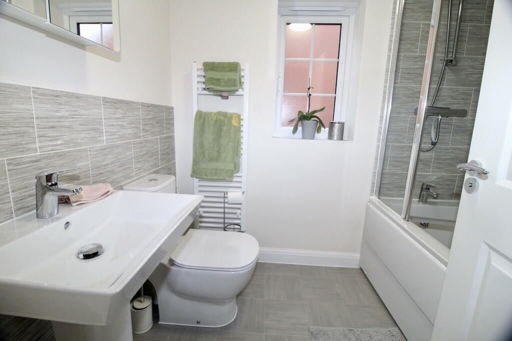 733BCC26-FC32-453...