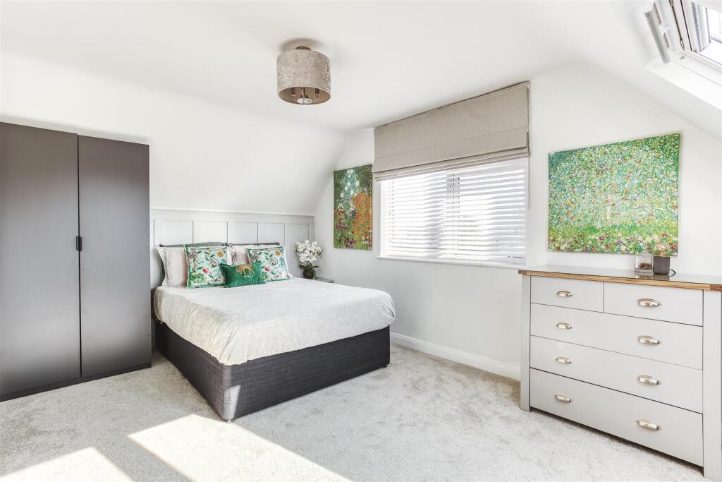 bed1.jpg