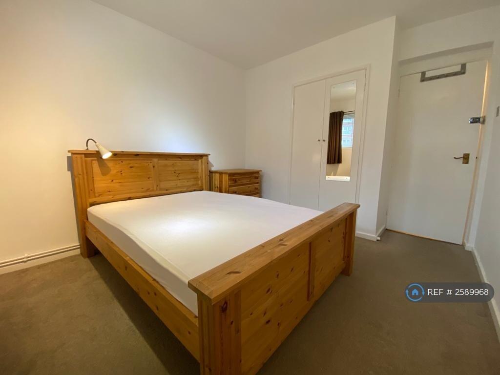Bedroom 2 ¿ Double Bedroom With New Carpets