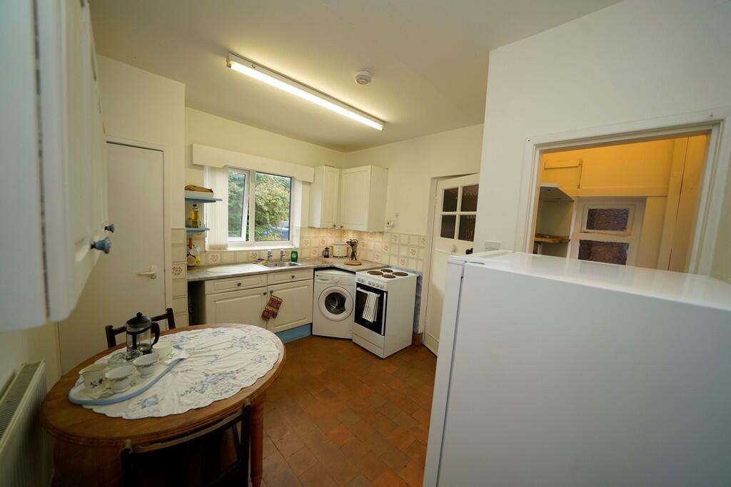 Kitchen 1