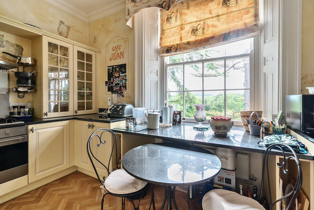 1300280-20-6839cf...