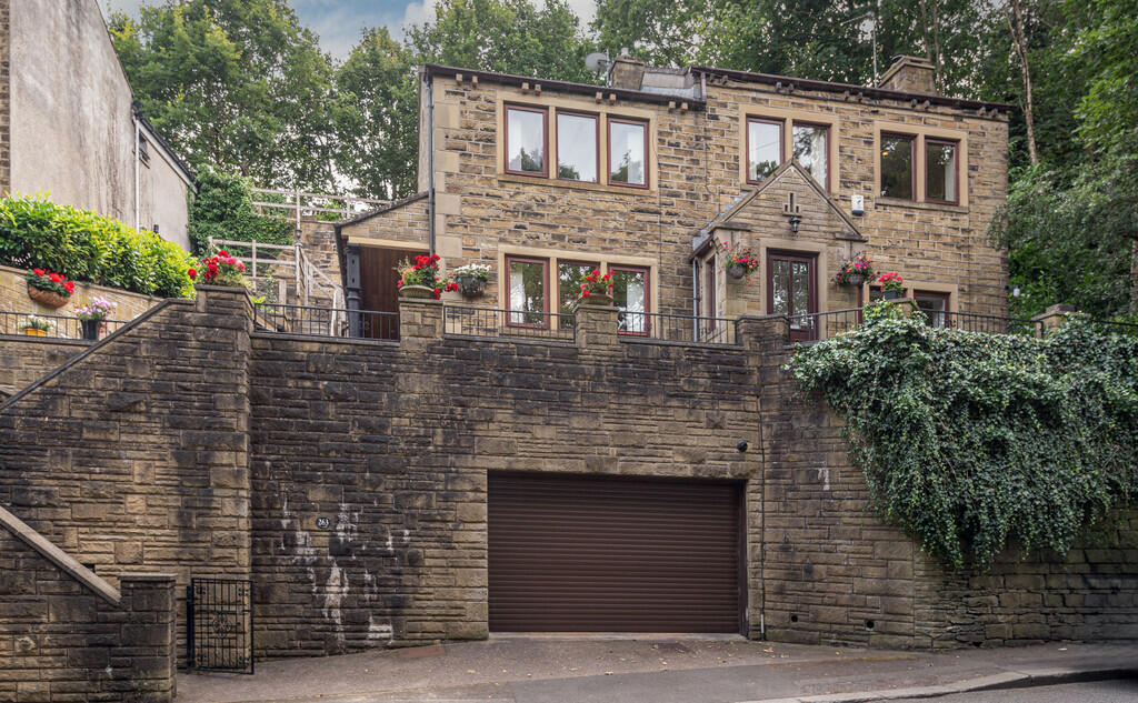 02 - 263 Meltham ...