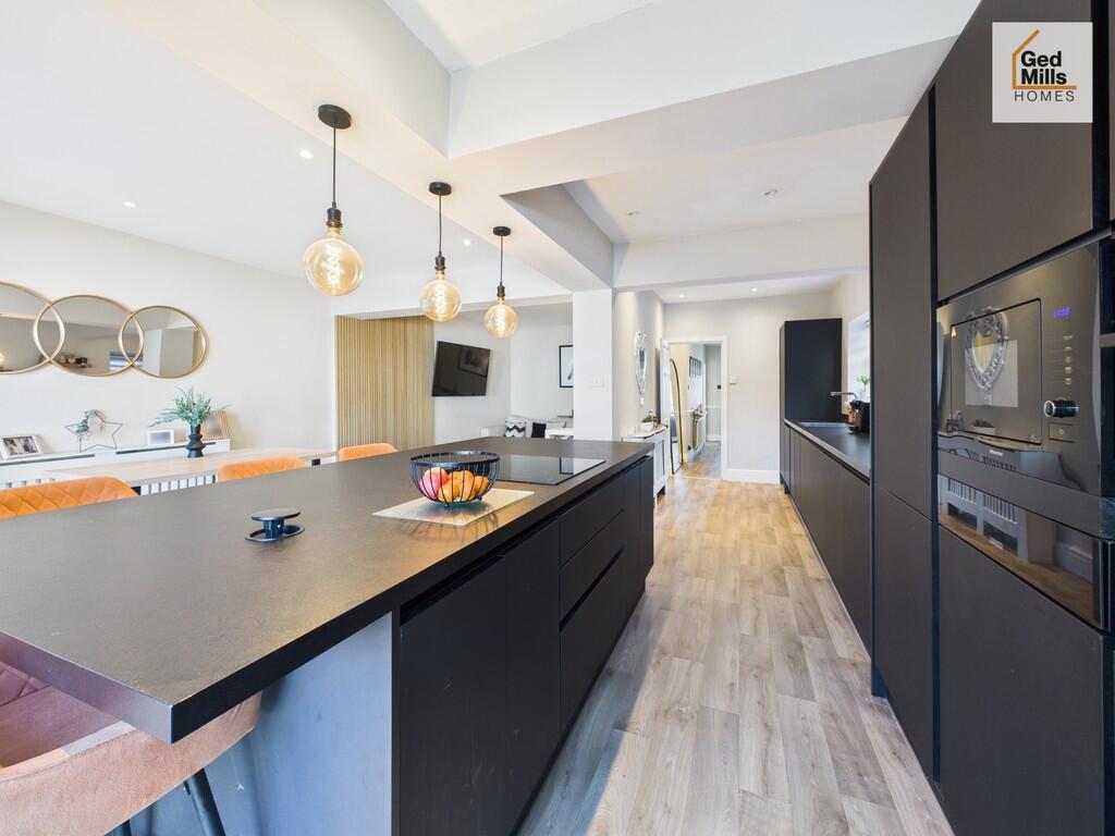 CAM04261G0-PR0100...