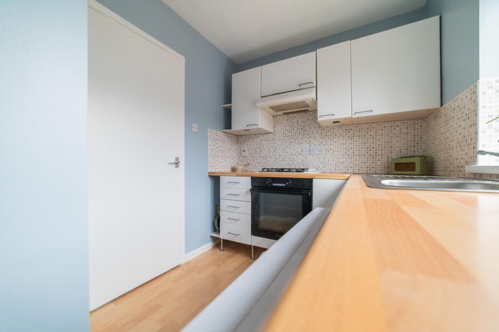 Call 02920 454555 to secure your viewing_8