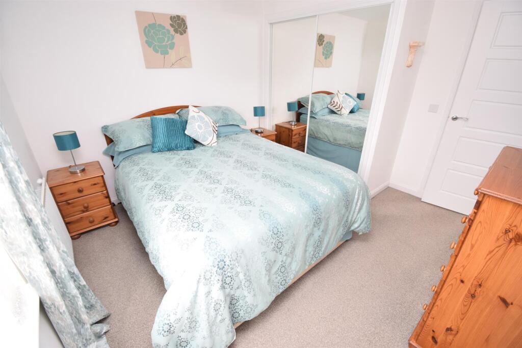 BEDROOM TWO-2.jpg