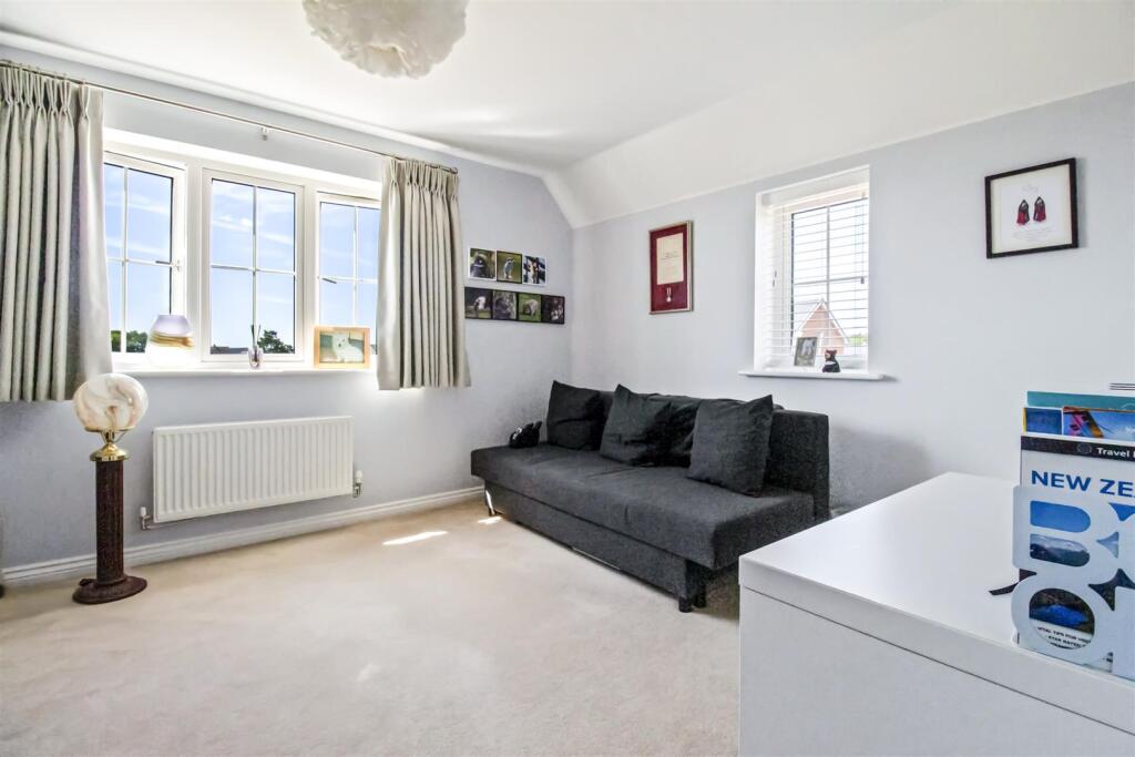 Waterlily Way, 22-015.JPG