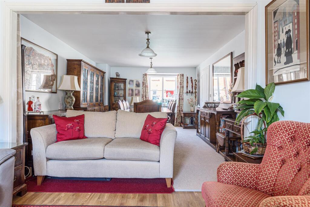 Living Room/Dining Room