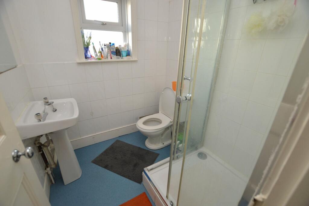 1st Floor Shower R'm