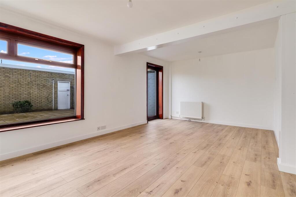 Living / Dining Room