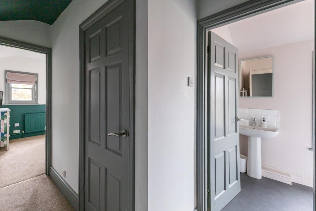 101207_104A-Islip...