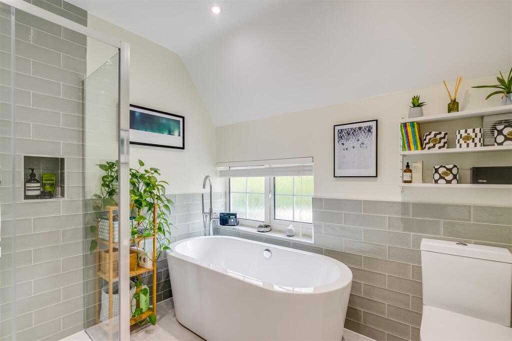 Eastholm Green 9-34.jpg