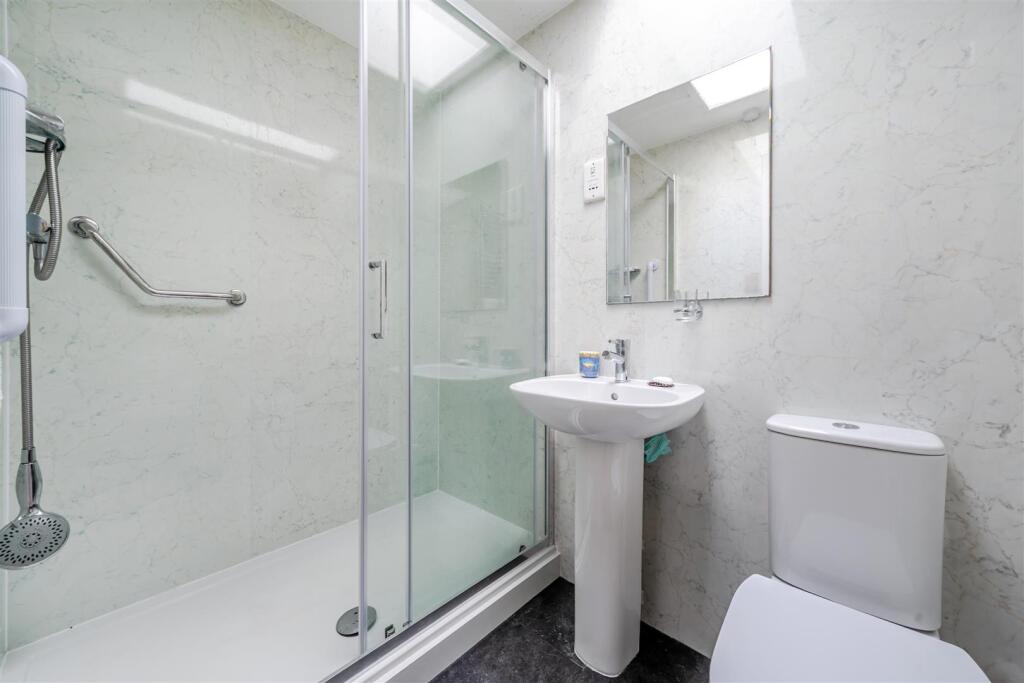 Widdicombe Shower Room.JPG