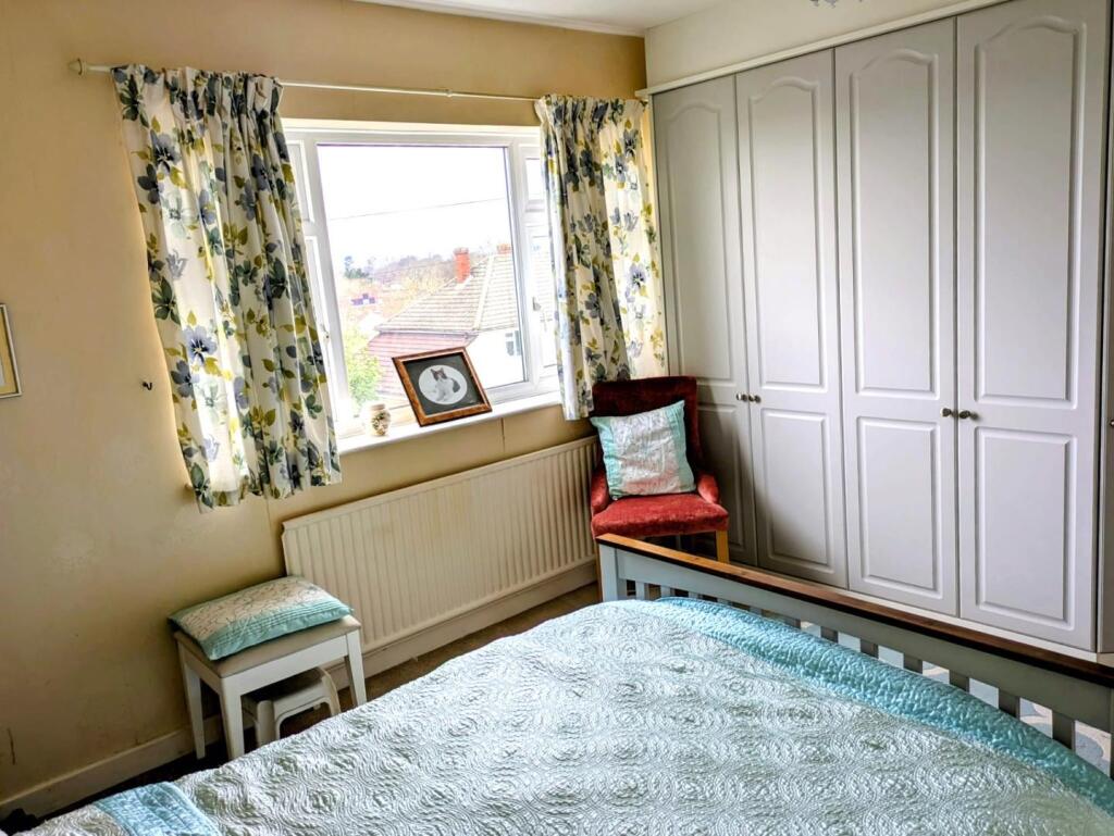 Front Bedroom B.jpg