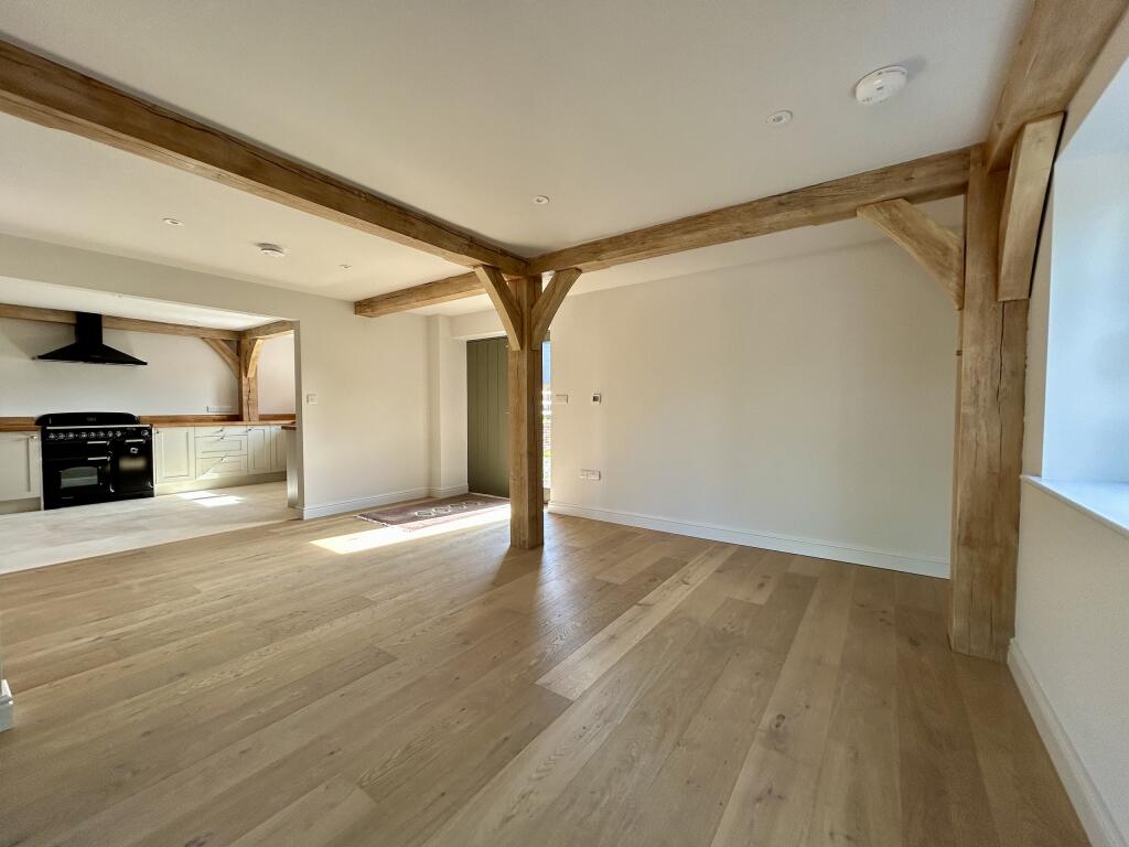 20240916_105821529_iOS