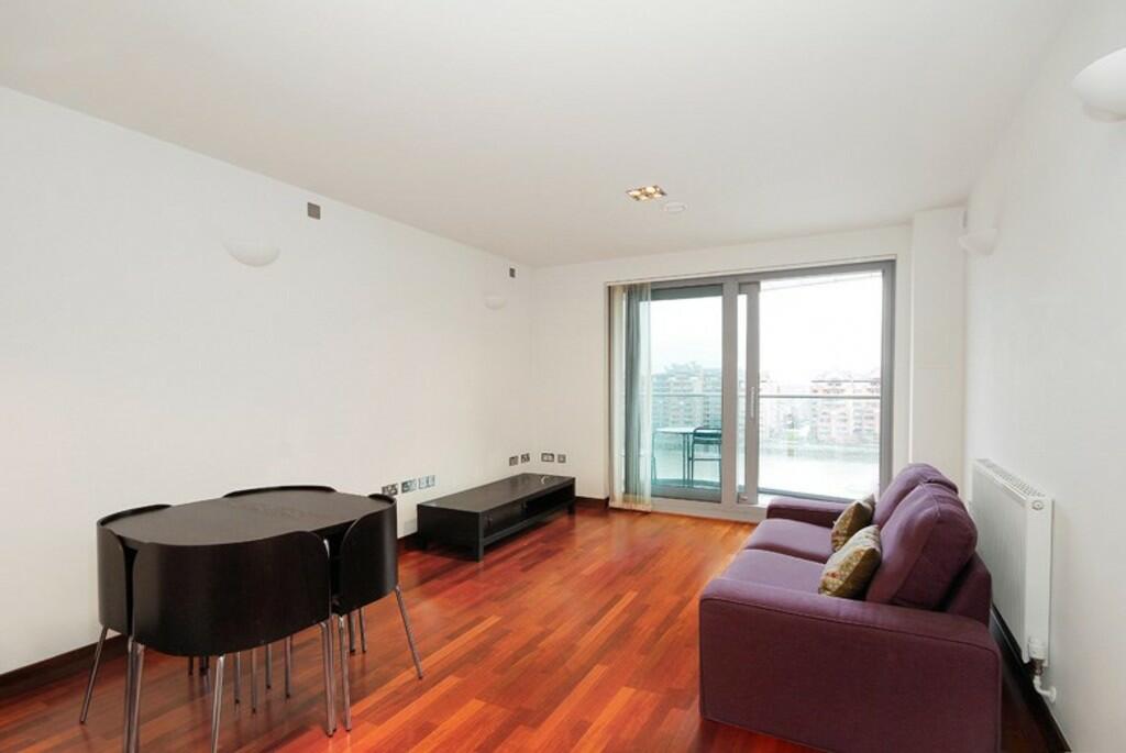 Living Area &amp;...