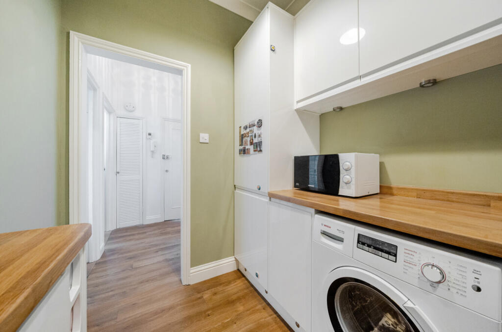 1290593-2-682b3f5...