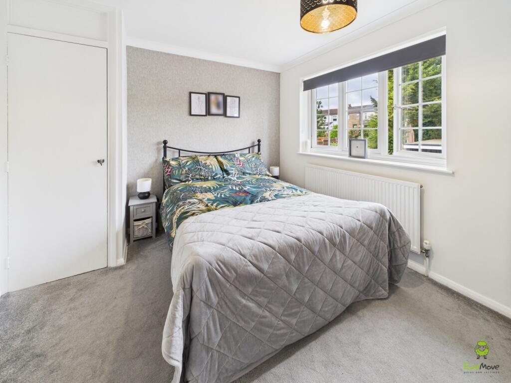 Presented by Clinton at EweMove Bexleyheath and Da
