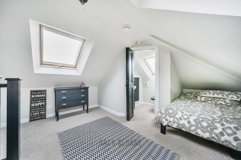 Loft Bedroom and en-suite