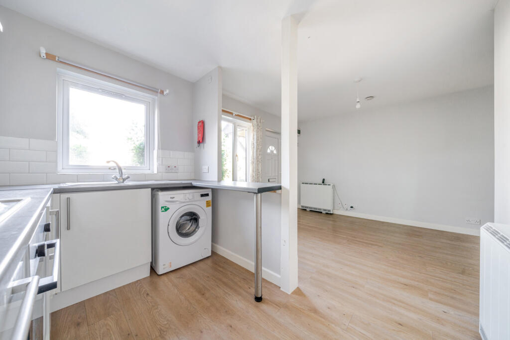 1325460-6-686fe0a...