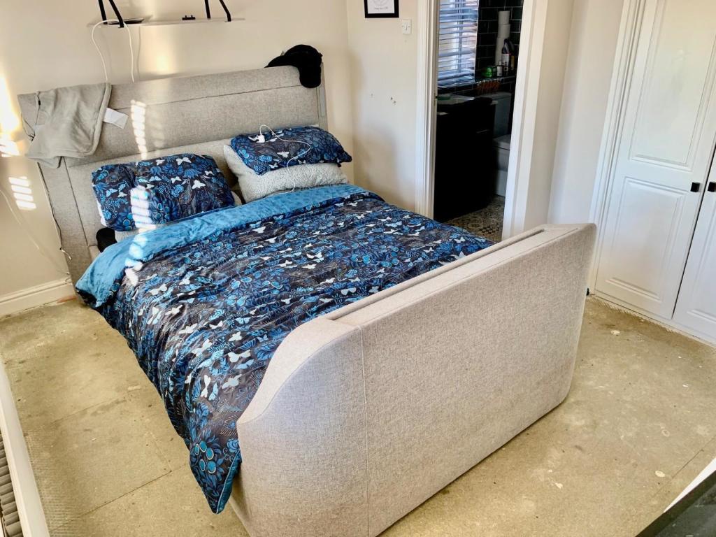 Bedroom 1/En-Suite