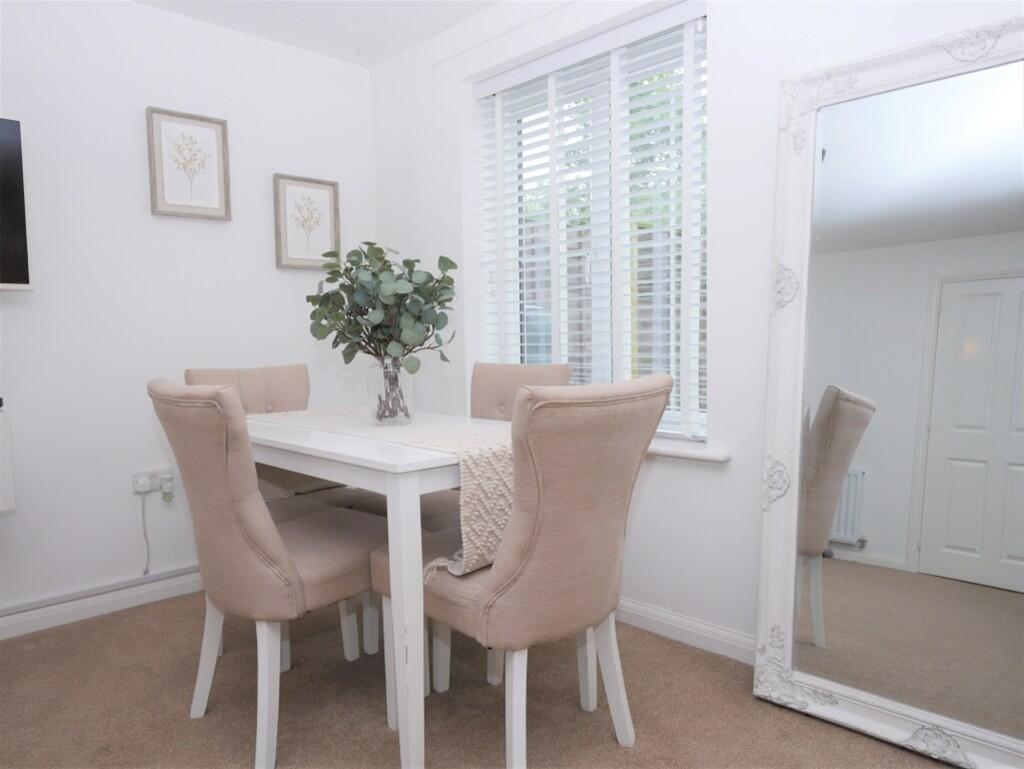 DINING AREA2