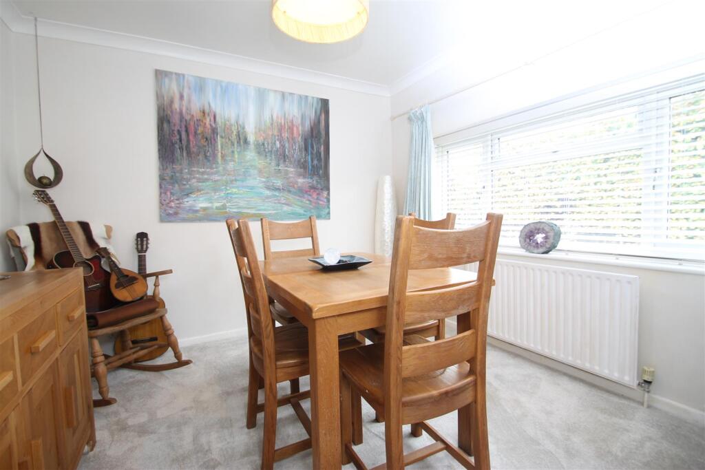 dining room.JPG