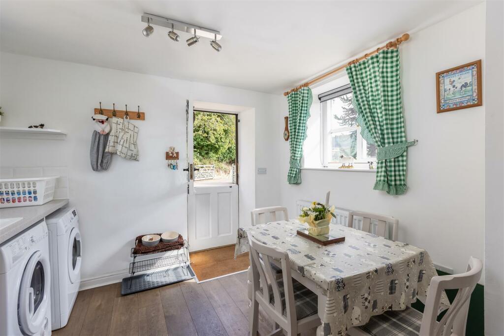 Breck House Farm Bungalow Kitchen Dining Room-6.jp
