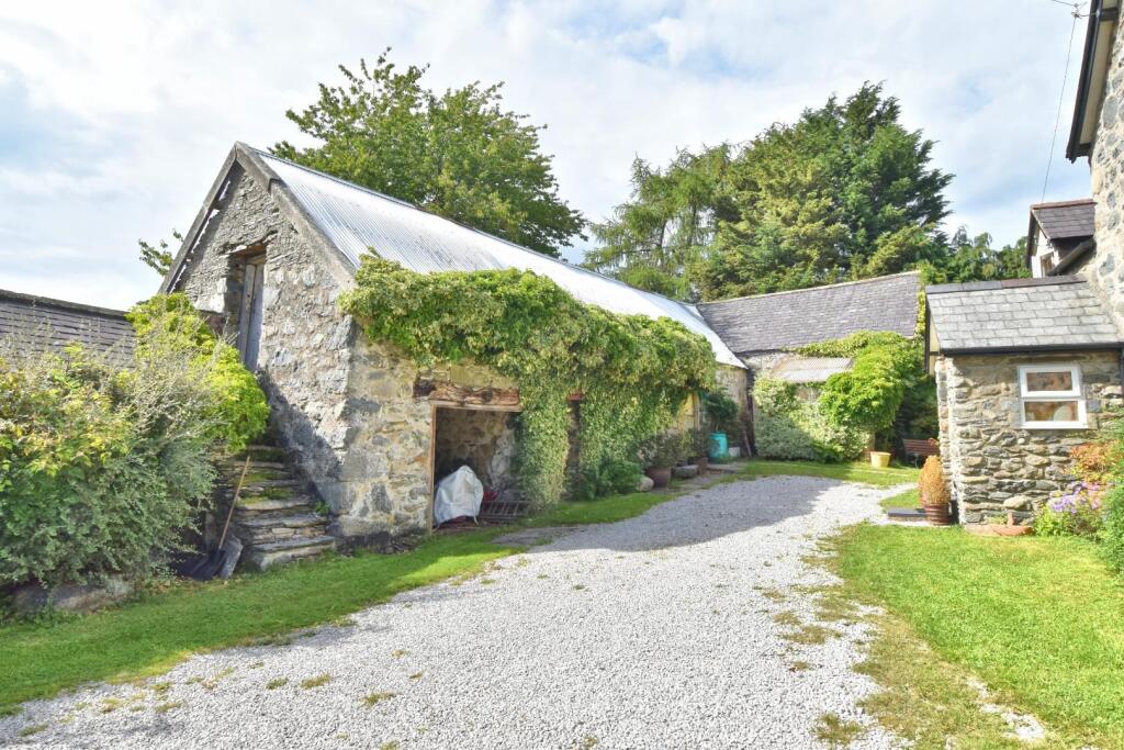 FARM BUILDINGS